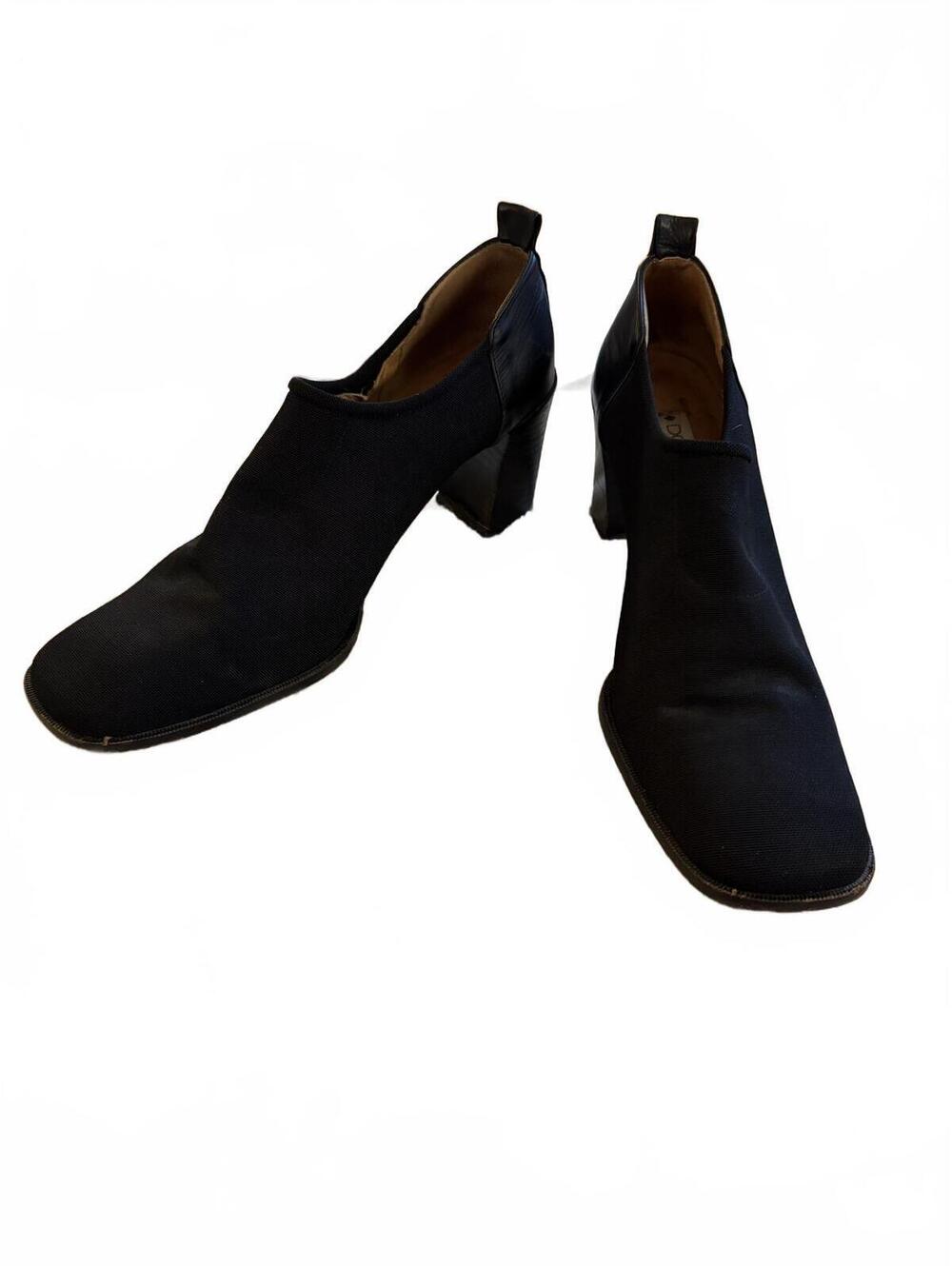 Donald J Pliner Black Leather Block Heel Shoes